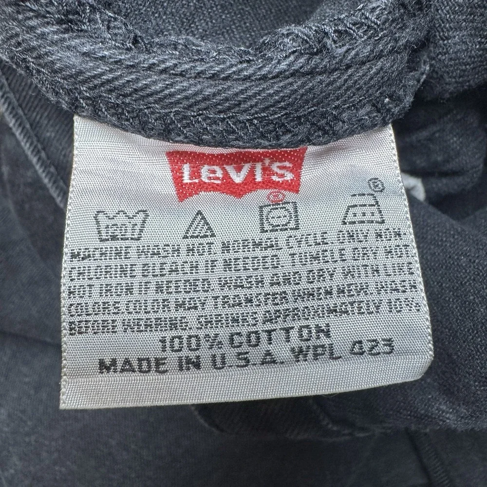 Vintage Levi's 501 Jeans Men 32x26 Black Straight‎ Leg Button Fly Made in USA